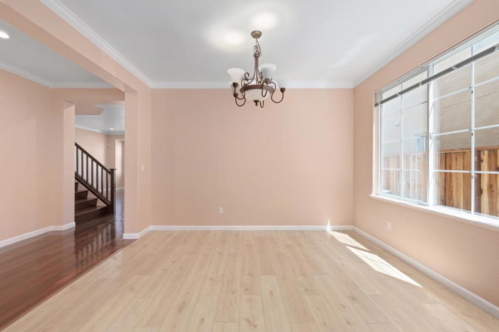 5749 Oakmont Drive Property Photo 8
