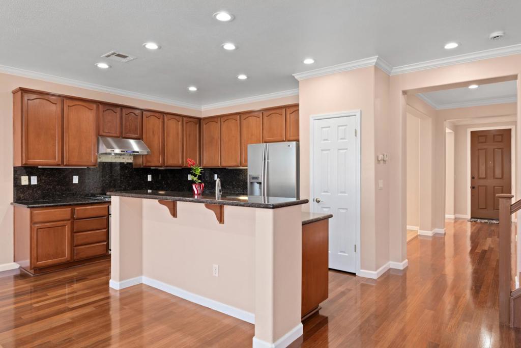 5749 Oakmont Drive Property Photo 13