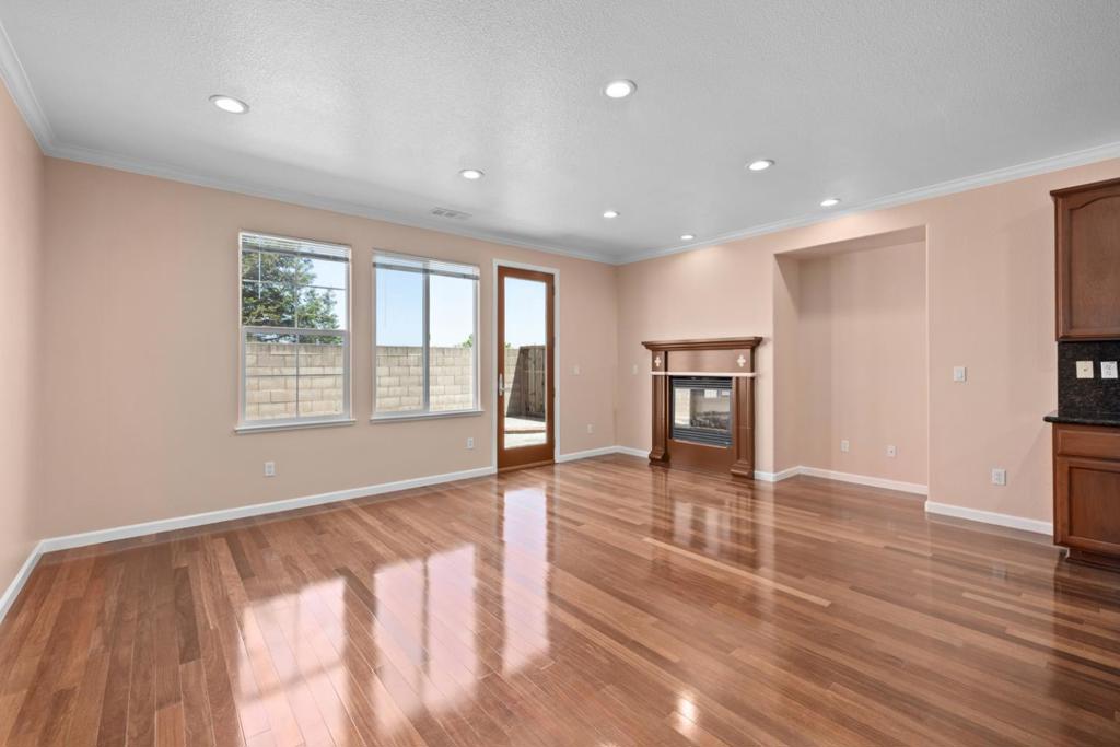 5749 Oakmont Drive Property Photo 15