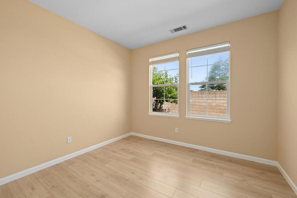 5749 Oakmont Drive Property Photo 18