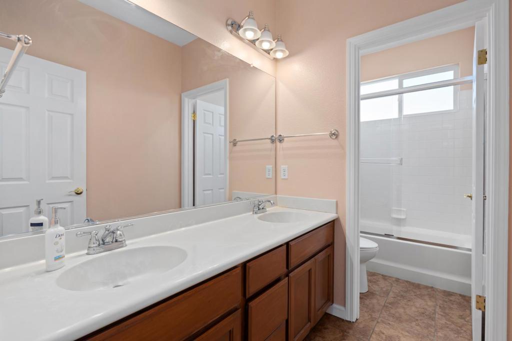 5749 Oakmont Drive Property Photo 32