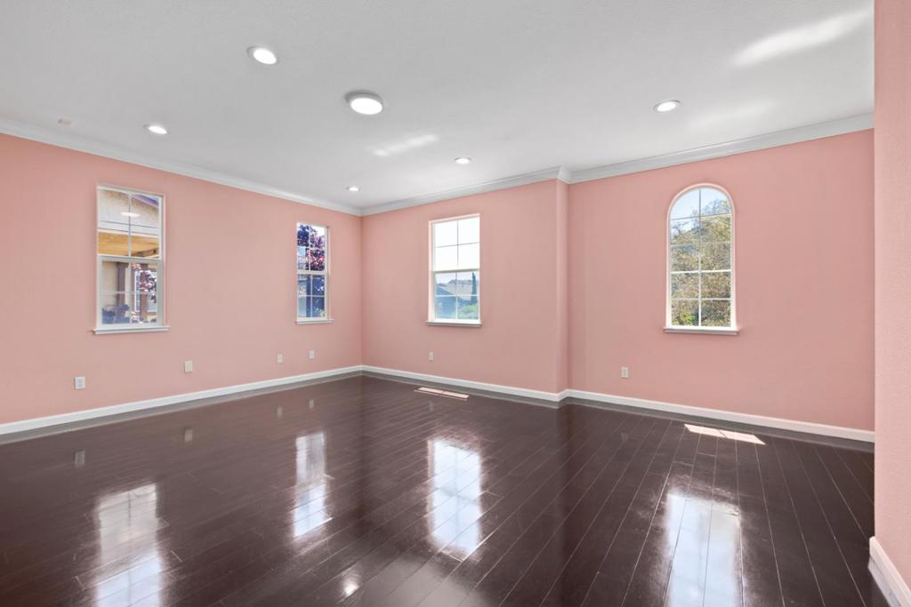 5749 Oakmont Drive Property Photo 36
