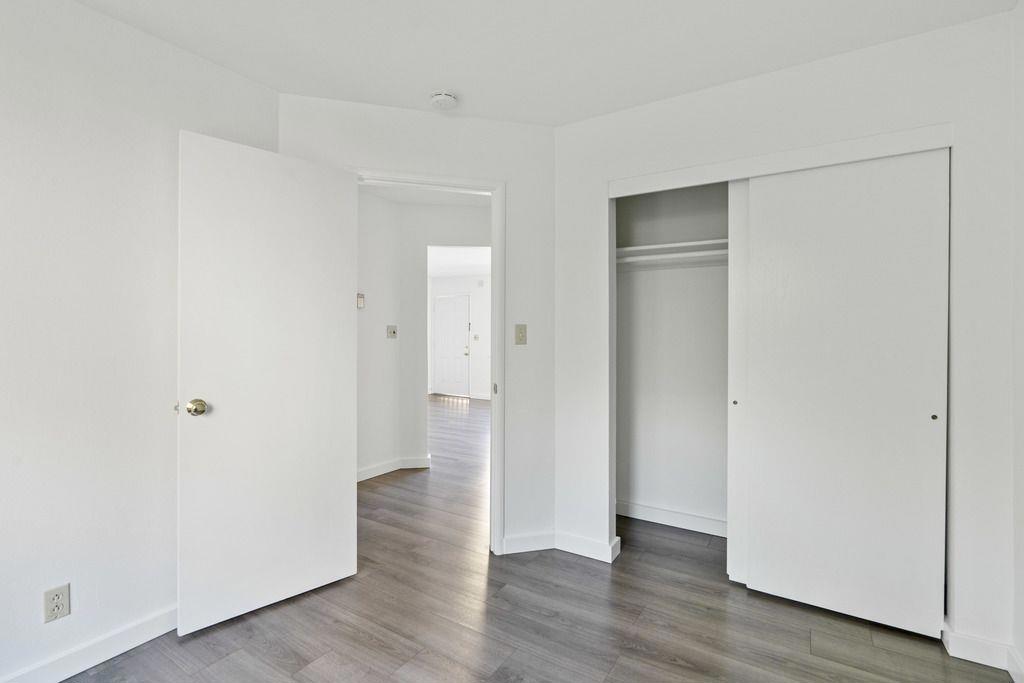 1833 Clinton Avenue Property Photo 20