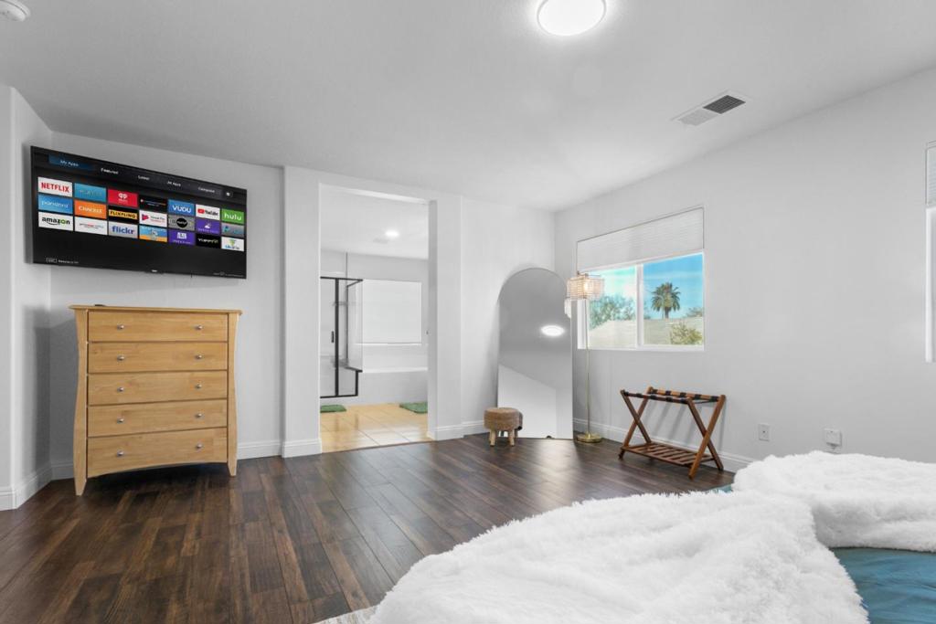 83624 Glendora Ridge Avenue Property Photo 44
