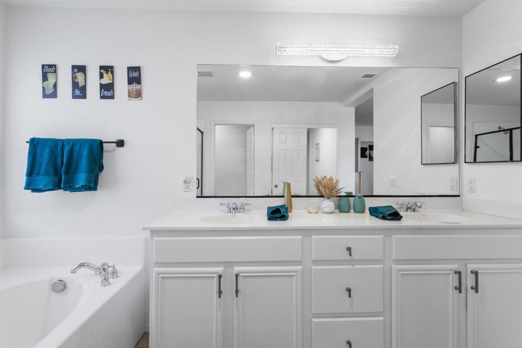 83624 Glendora Ridge Avenue Property Photo 49