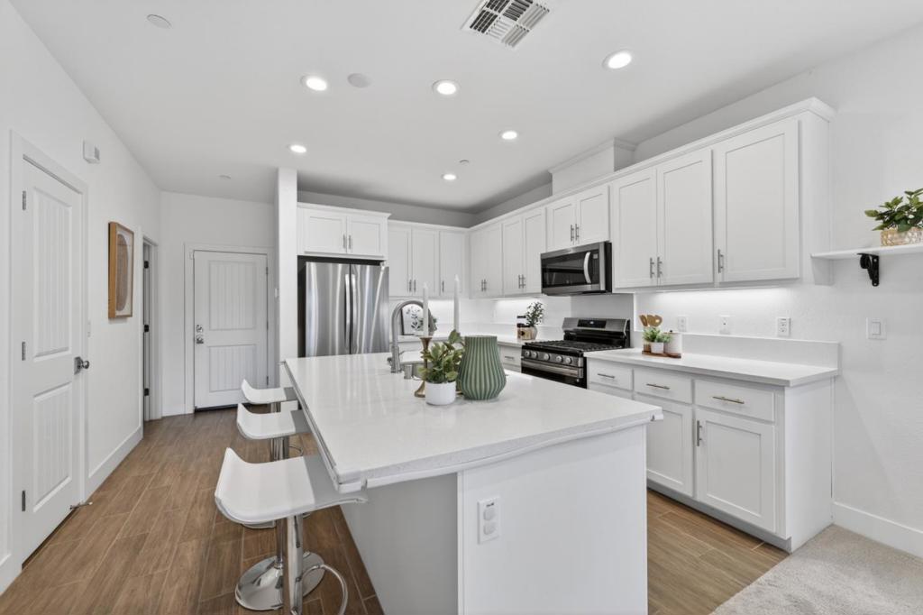 3525 Teeling Court Property Photo