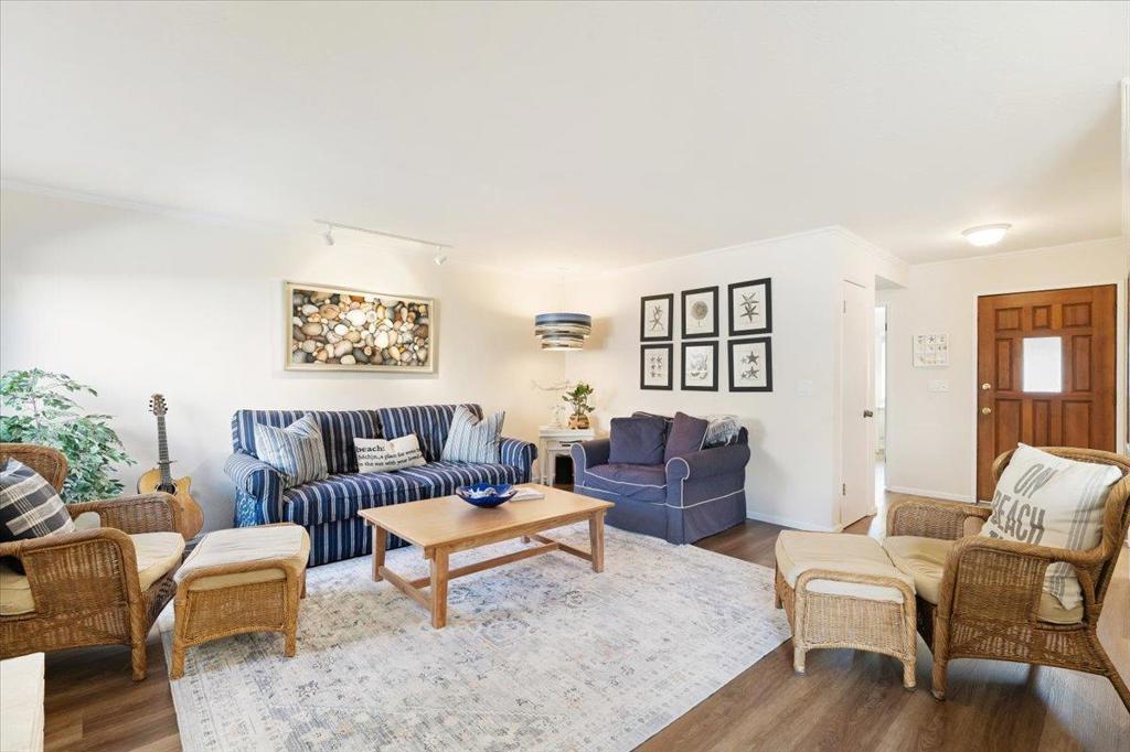 465 Los Altos Drive Property Photo 8