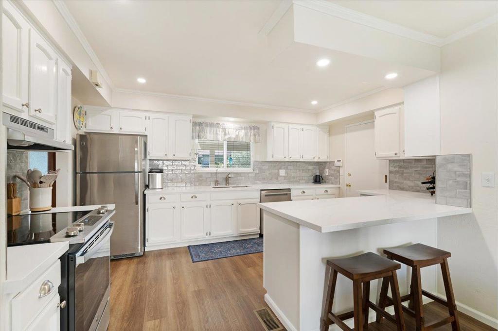 465 Los Altos Drive Property Photo 14