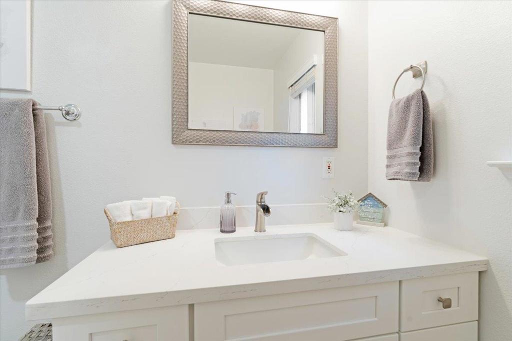465 Los Altos Drive Property Photo 25