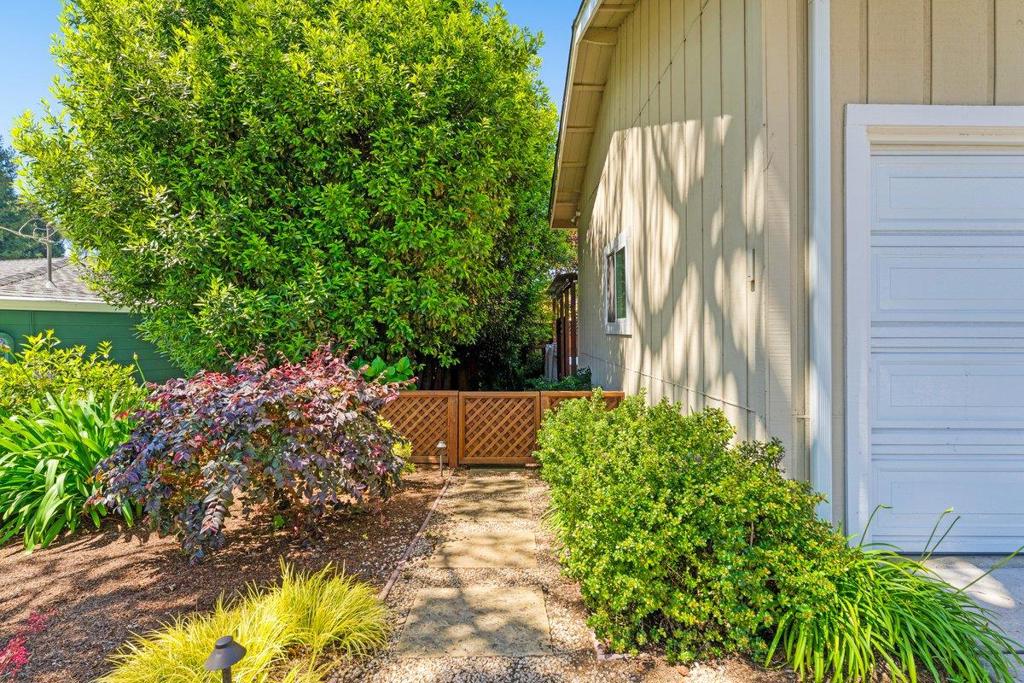 465 Los Altos Drive Property Photo 38