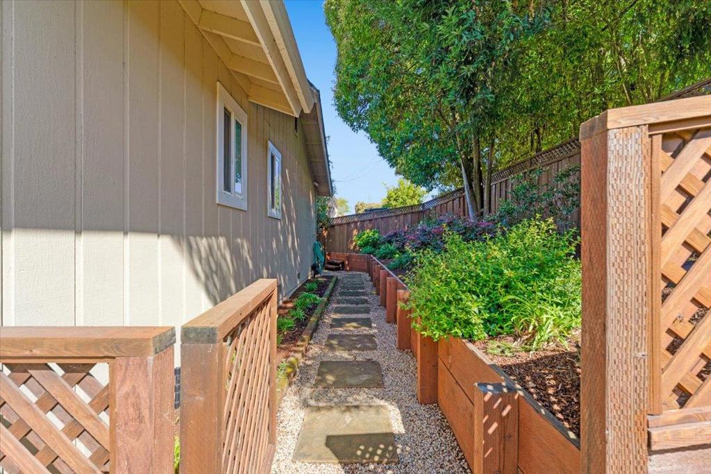 465 Los Altos Drive Property Photo 40