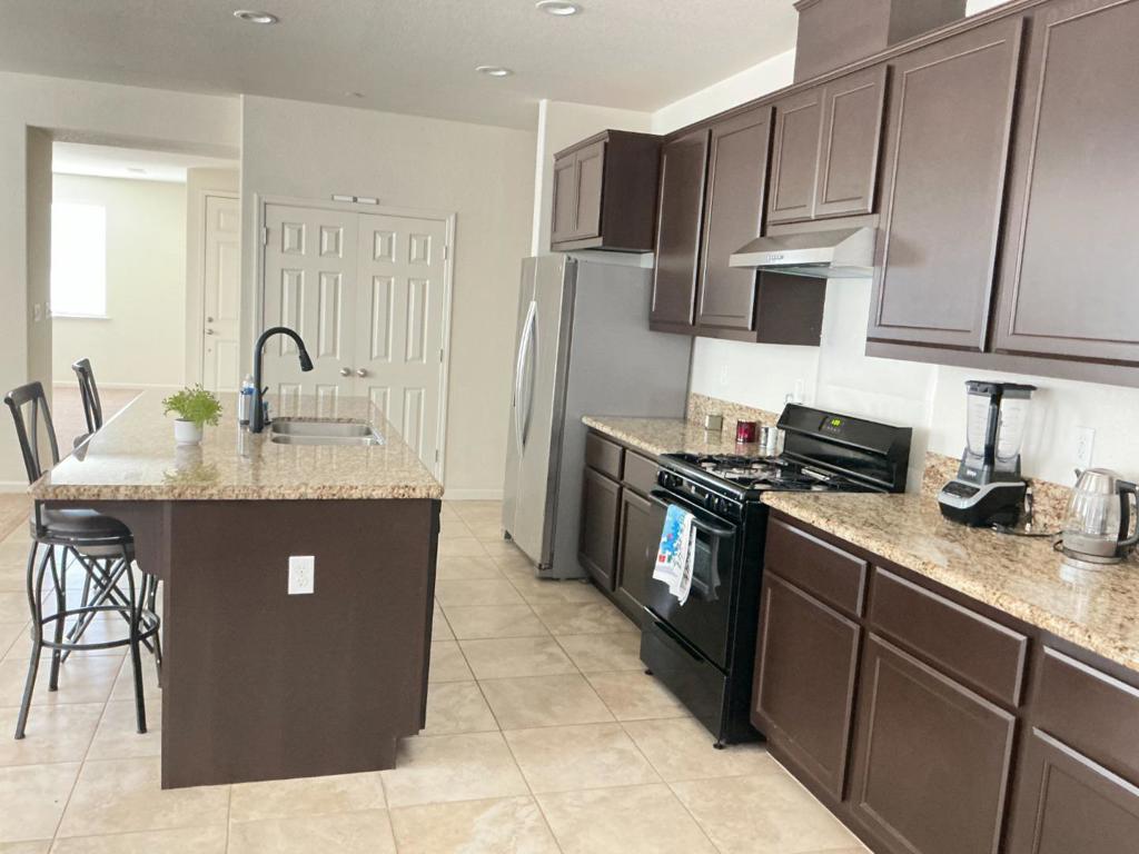 1444 San Pedro Street Property Photo 10