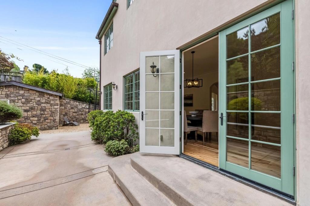 30 Malavear Court Property Photo 42