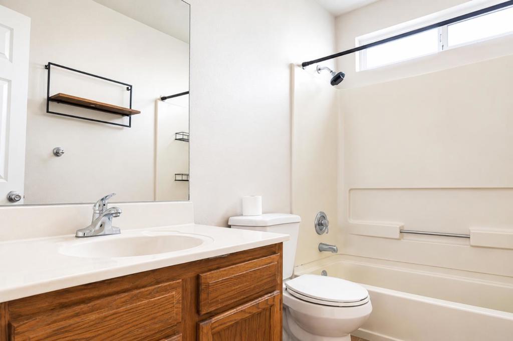1005 Heidi Drive Property Photo 12