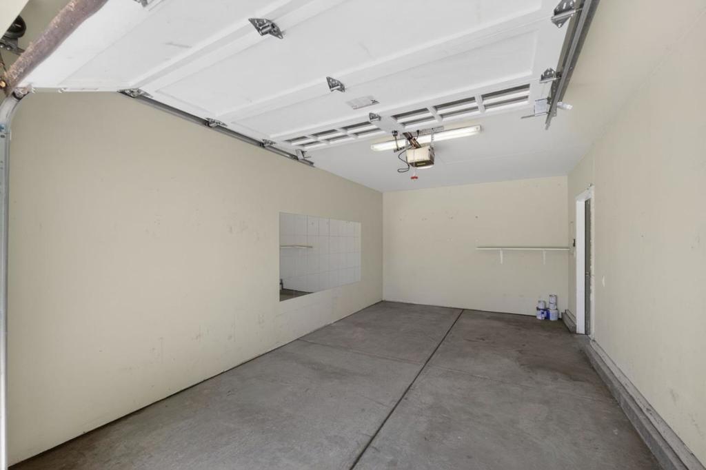 1000 O Neill Street Property Photo 18