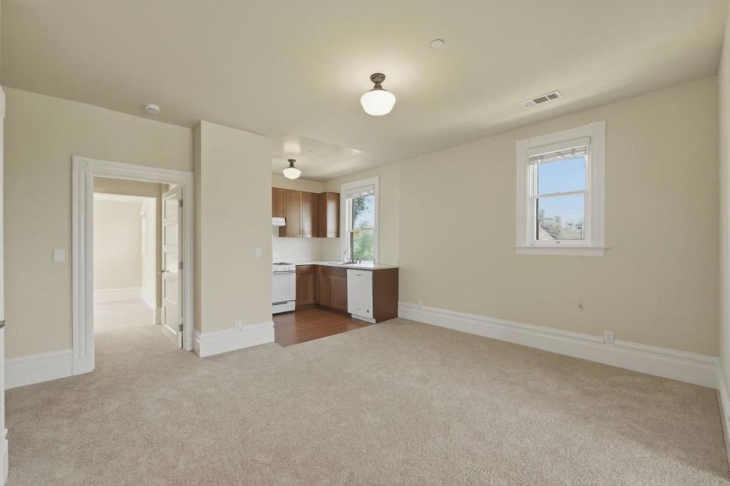 1000 O Neill Street Property Photo 38