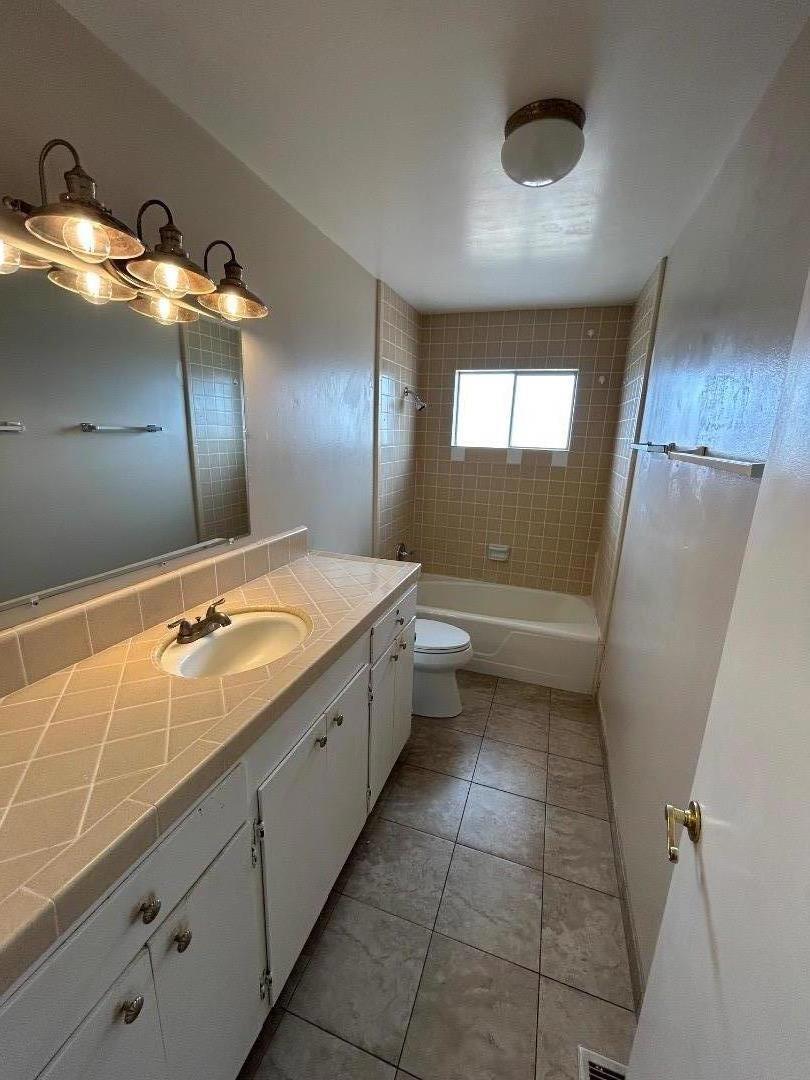 14 Madonna Drive Property Photo 17