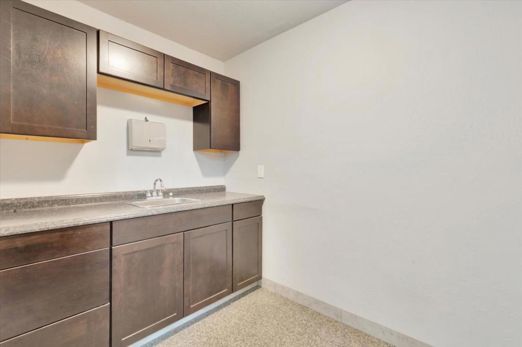 233 E Weddell Drive M Property Photo 9