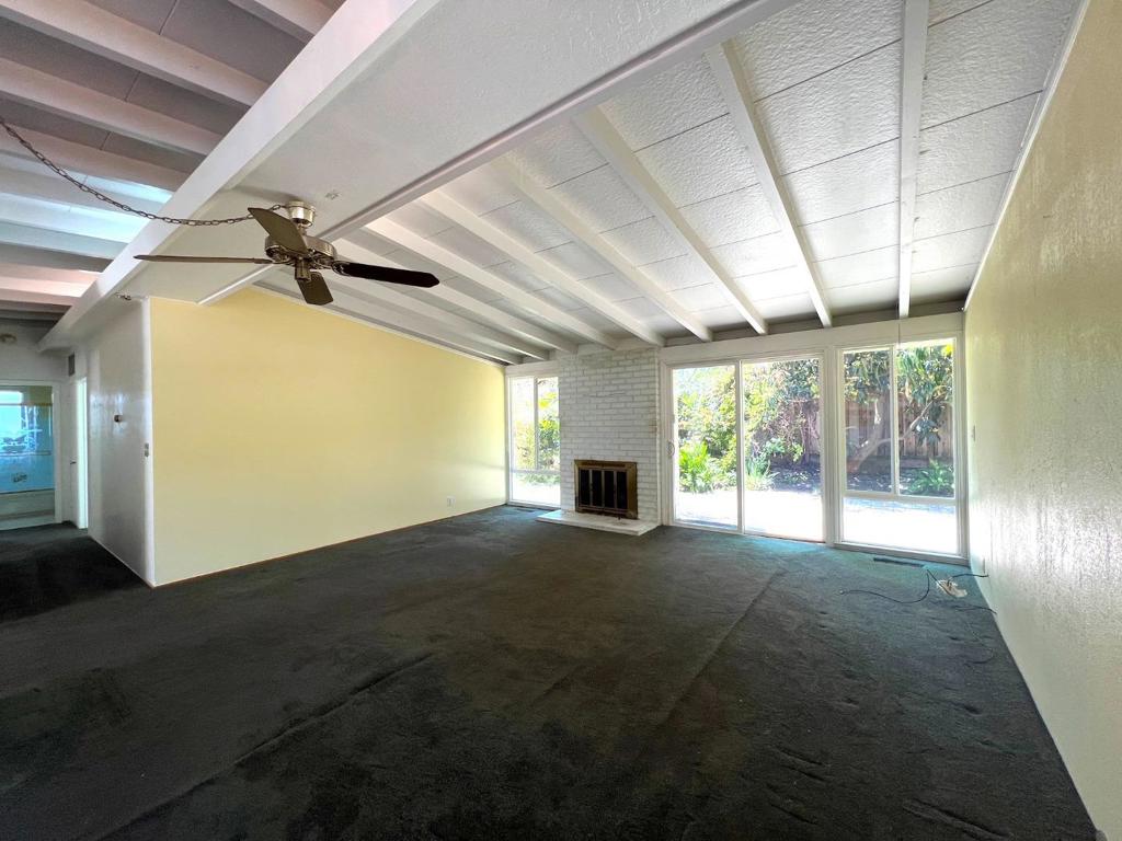 183 Thompson Square Property Photo 12