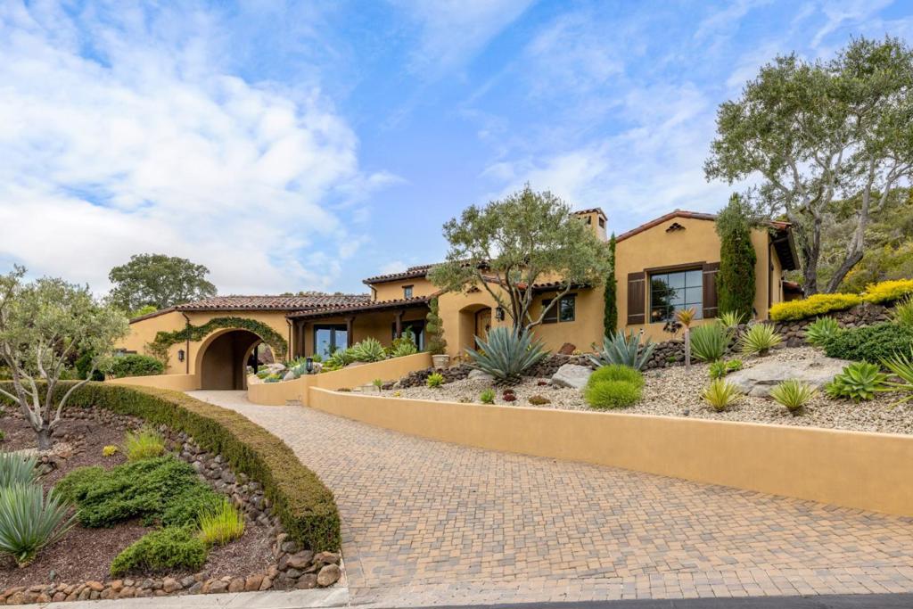 312 Pasadera Court Property Photo 1