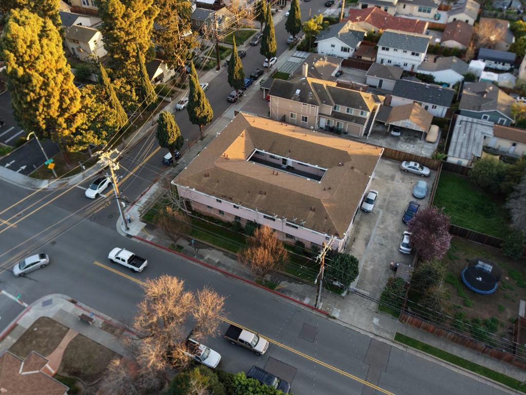 215 Charles Street Property Photo 4