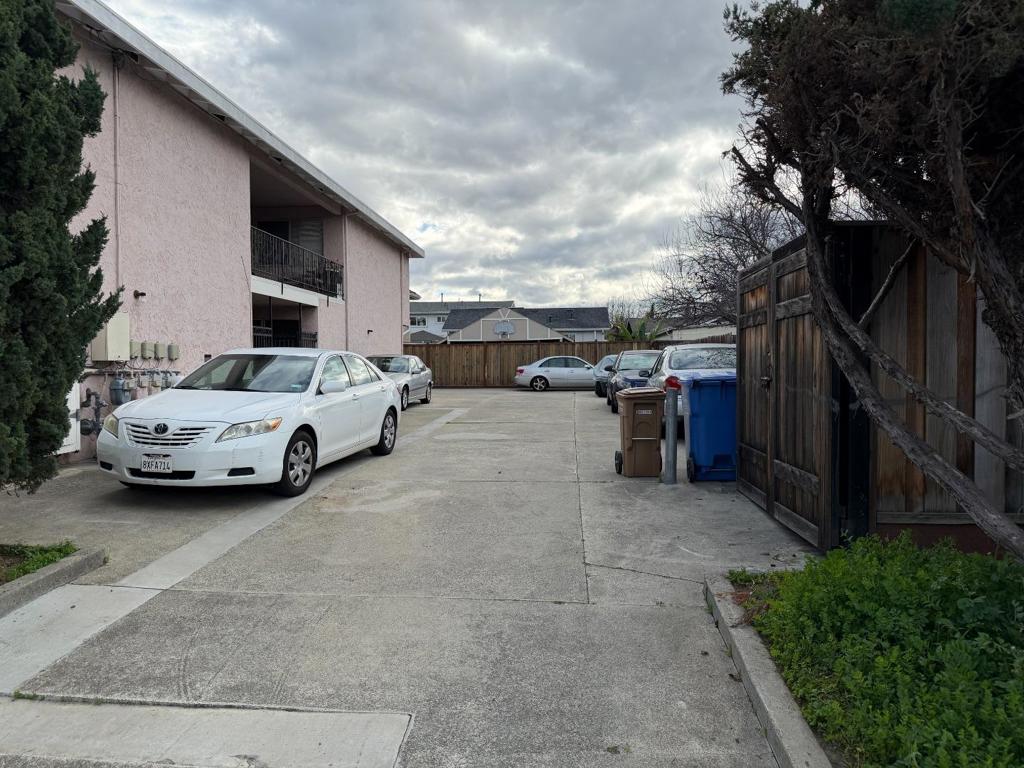 215 Charles Street Property Photo 8