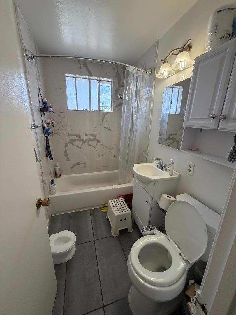 215 Charles Street Property Photo 17