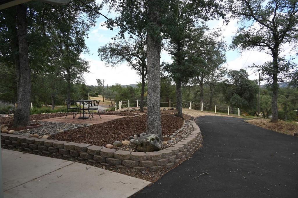 42924 Deep Forest Drive Property Photo 4