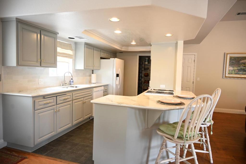 42924 Deep Forest Drive Property Photo 6