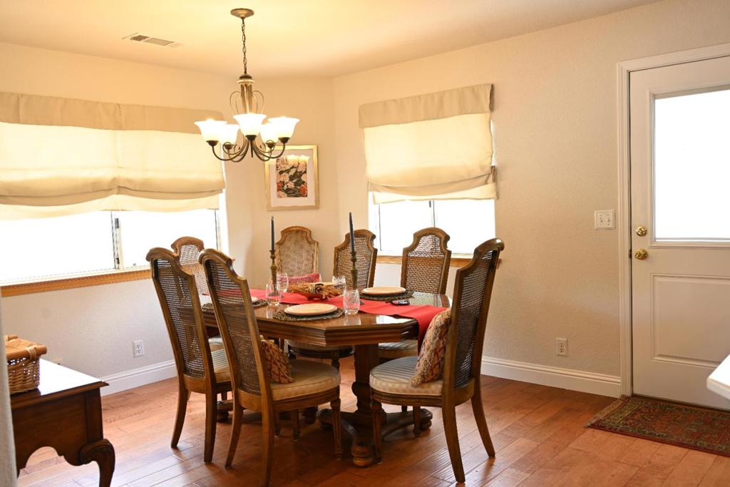 42924 Deep Forest Drive Property Photo 8