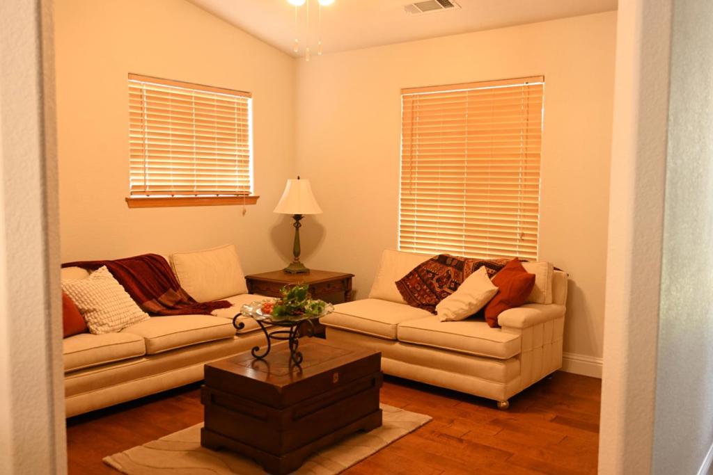 42924 Deep Forest Drive Property Photo 10