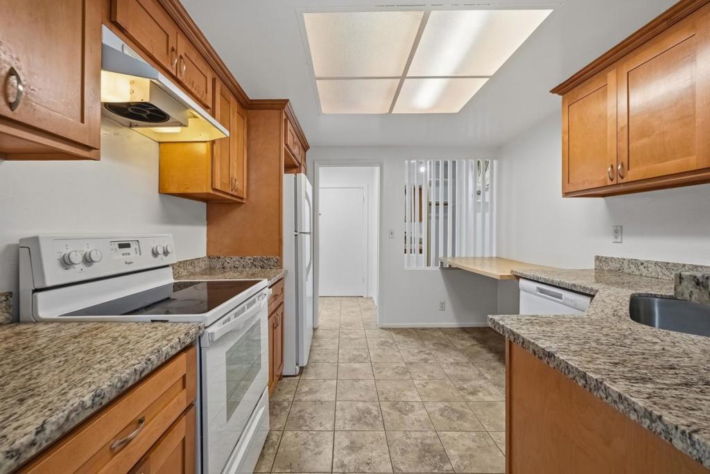 150 Saratoga 308 Property Photo 15