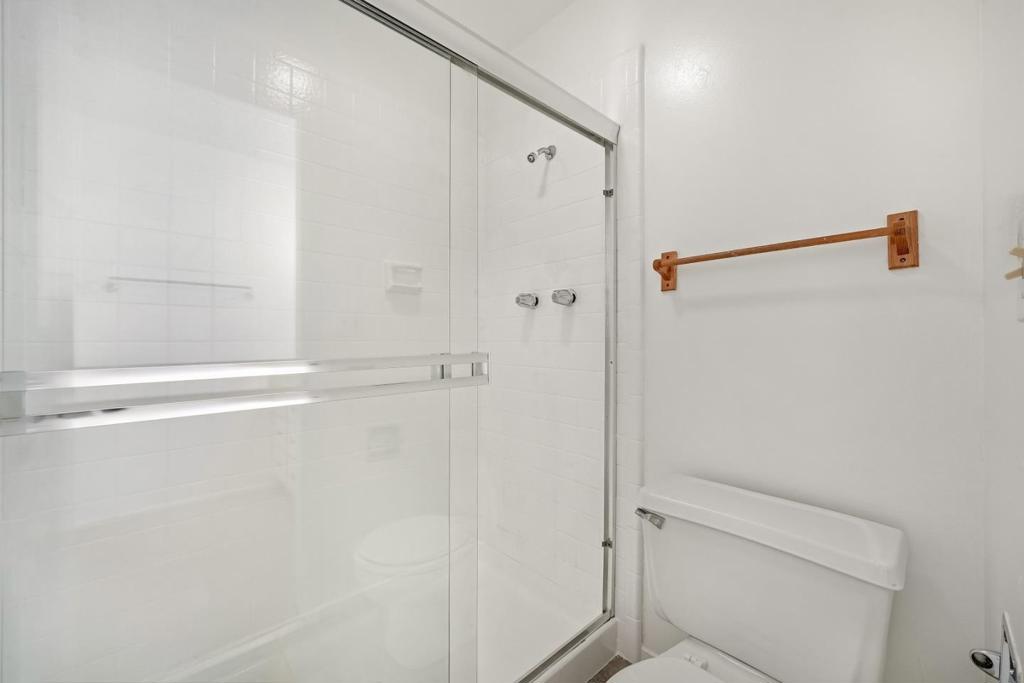 150 Saratoga 308 Property Photo 28