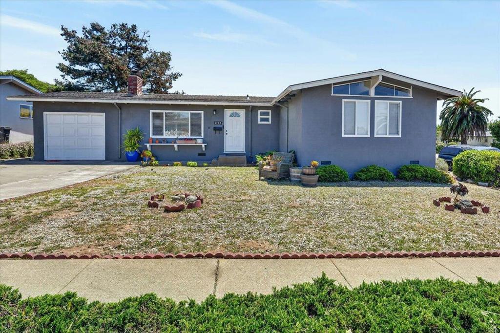 3182 Vista Del Camino Property Photo 1
