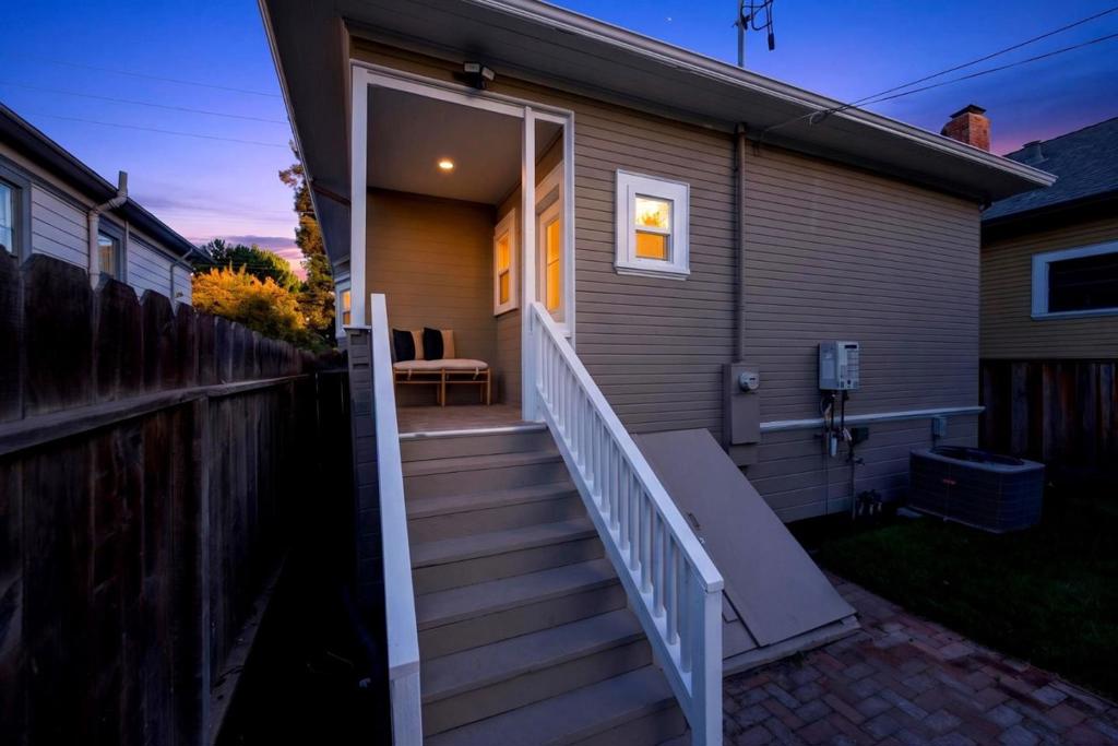 105 Fox Avenue Property Photo 25