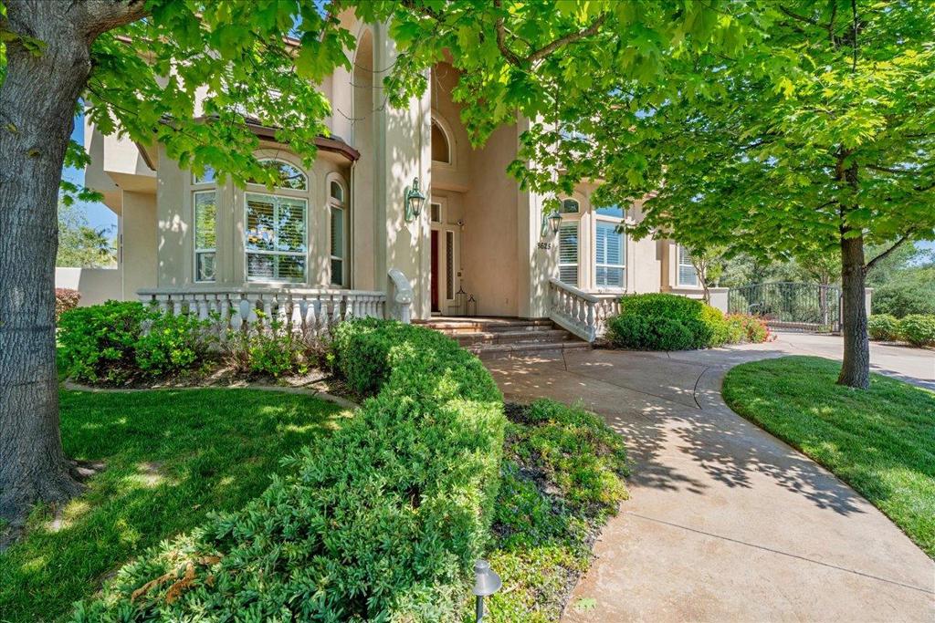 8625 Laurel Mist Court Property Photo 1