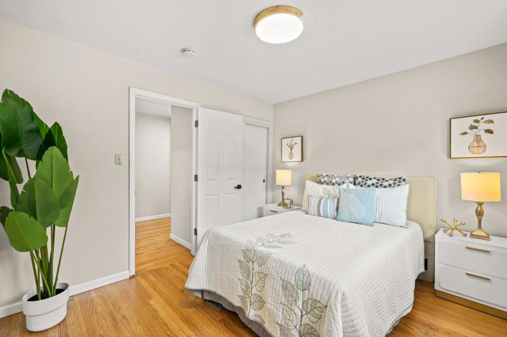 17529 Mayflower Drive Property Photo 42