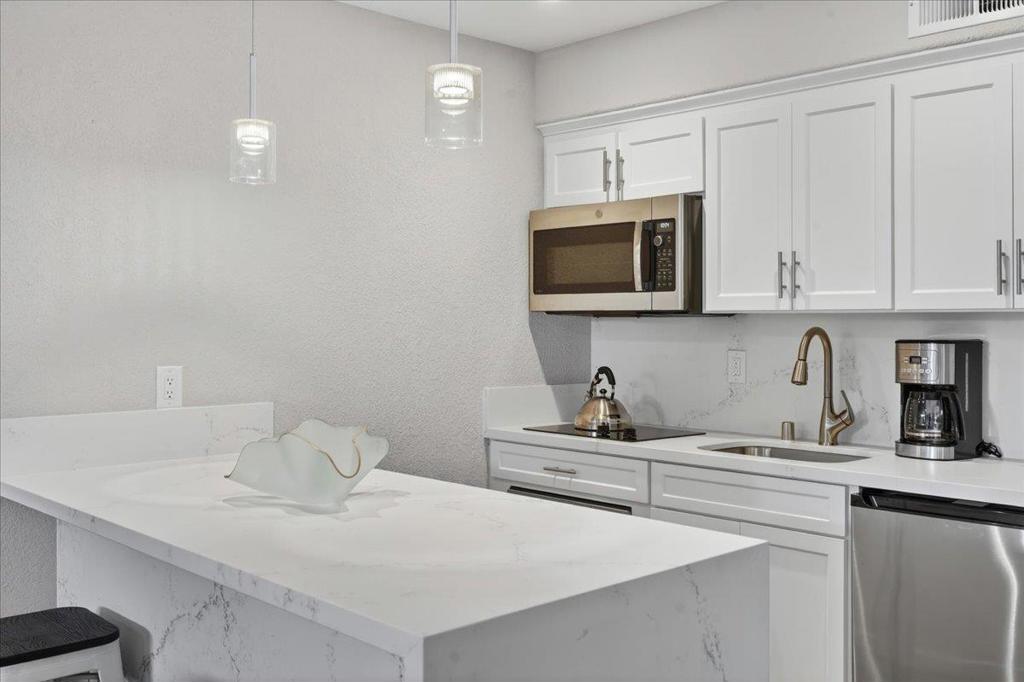 111 Seascape Resort Drive Property Photo 13