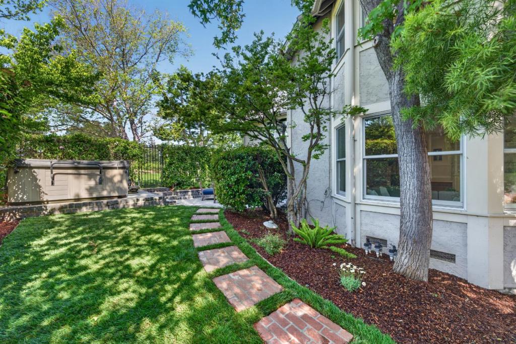 13958 Chester Avenue Property Photo 90