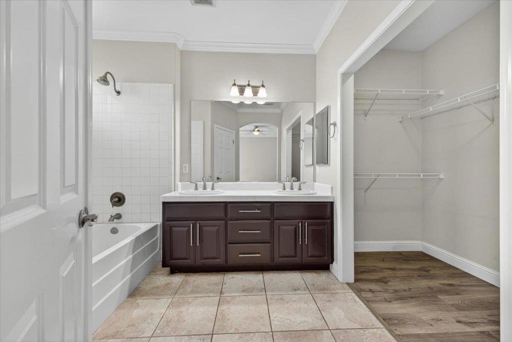 1858 Buckingham Drive Property Photo 24