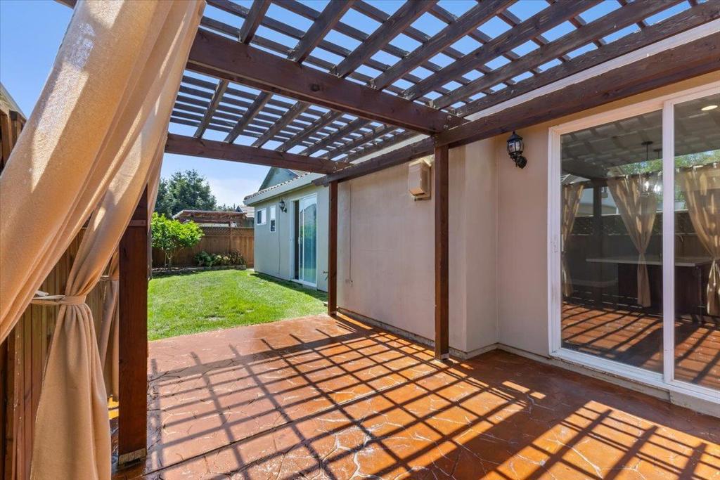 1858 Buckingham Drive Property Photo 38