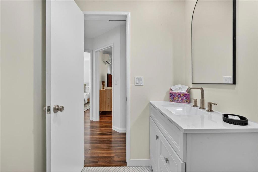 603 Harriet Avenue Property Photo 17
