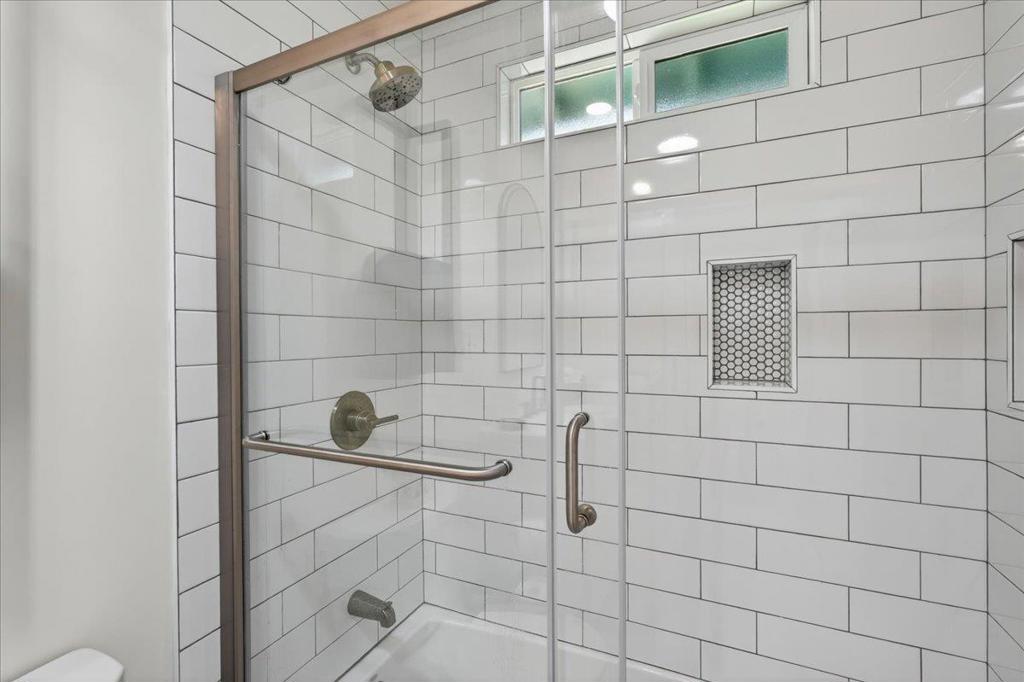 603 Harriet Avenue Property Photo 18