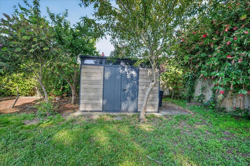 603 Harriet Avenue Property Photo 30
