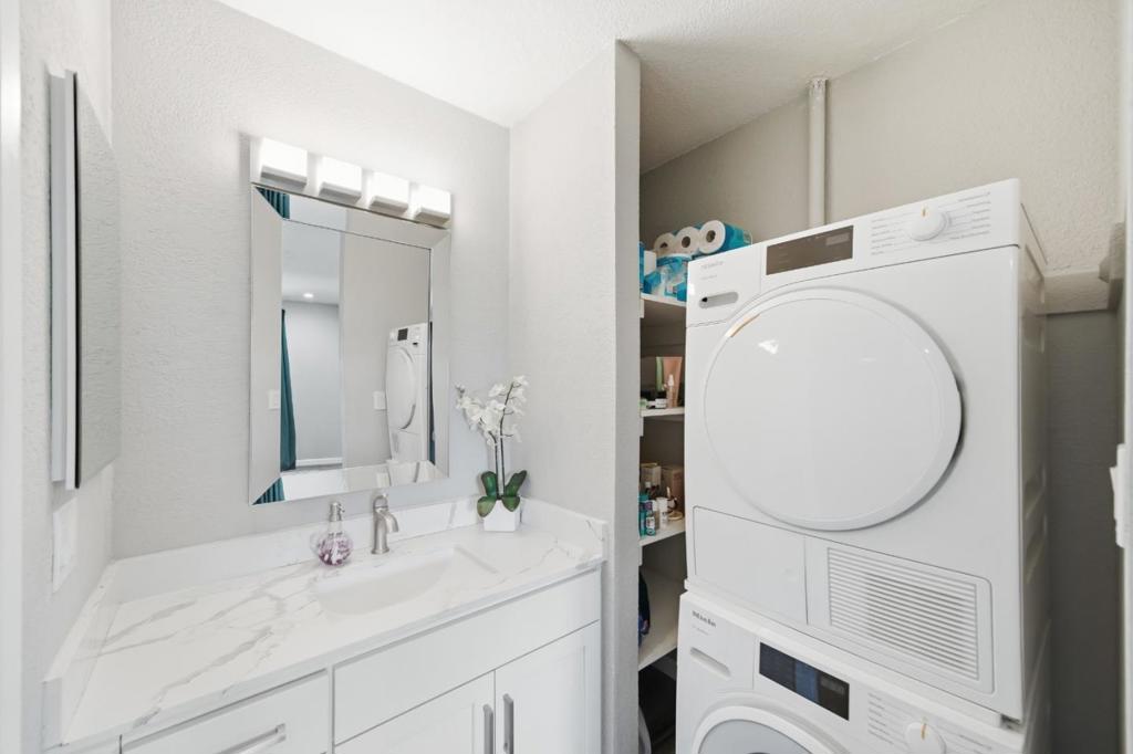 38228 Paseo Padre Parkway 10 Property Photo 20