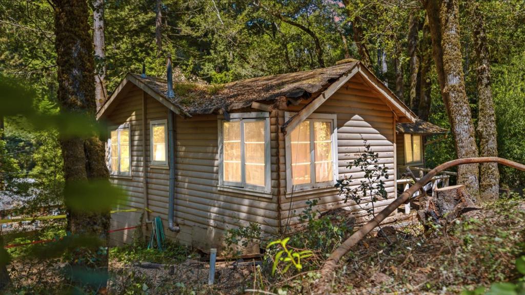17925 Highway 9 Property Photo 1