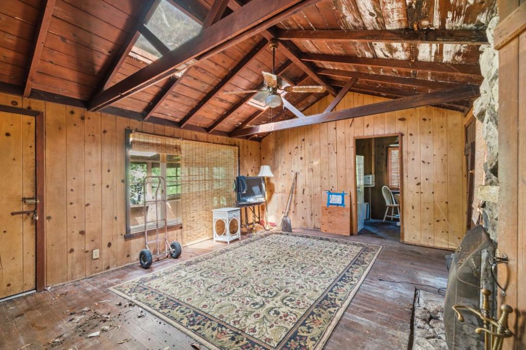 17925 Highway 9 Property Photo 4