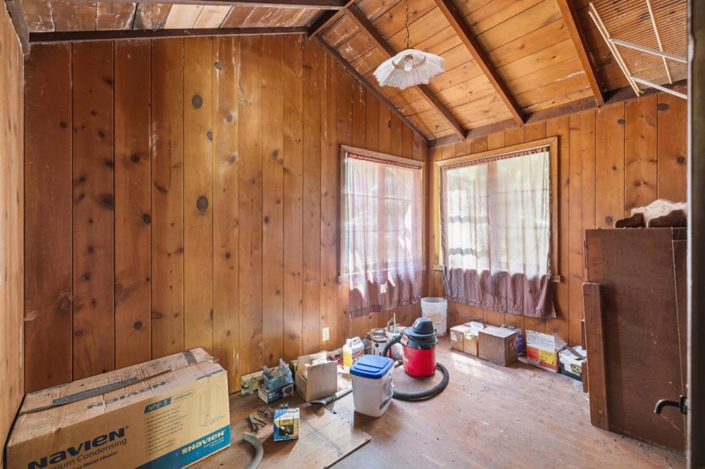 17925 Highway 9 Property Photo 6