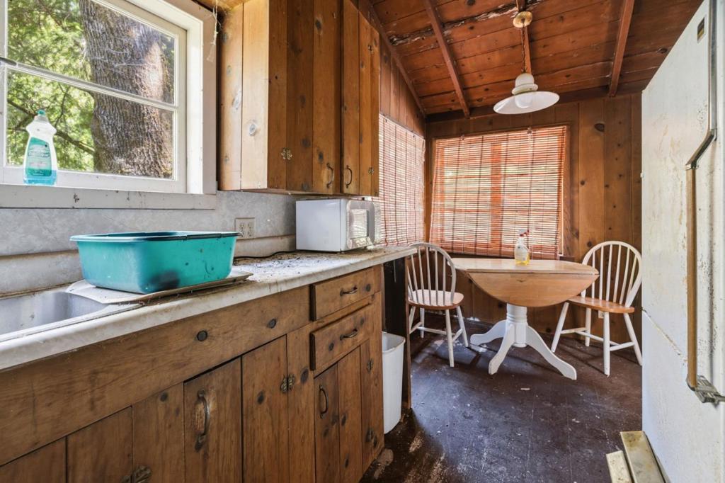 17925 Highway 9 Property Photo 7