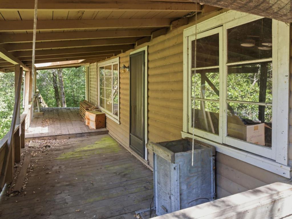 17925 Highway 9 Property Photo 11